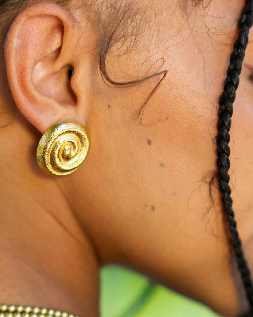 Spiral Studs